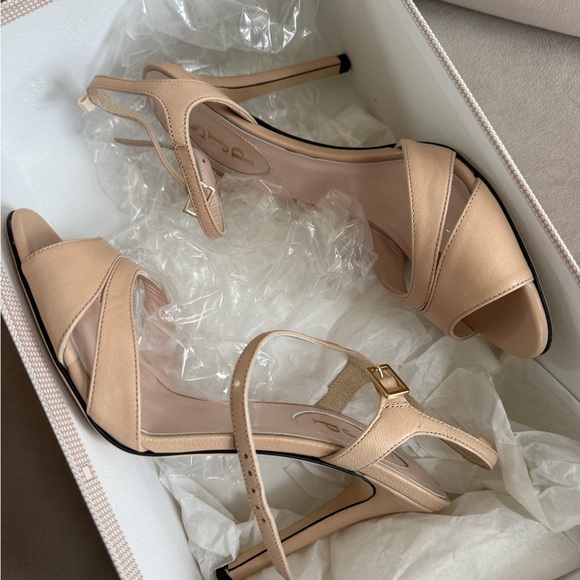 SJP by Sarah Jessica Parker Nude Heels - Picture 5 of 6